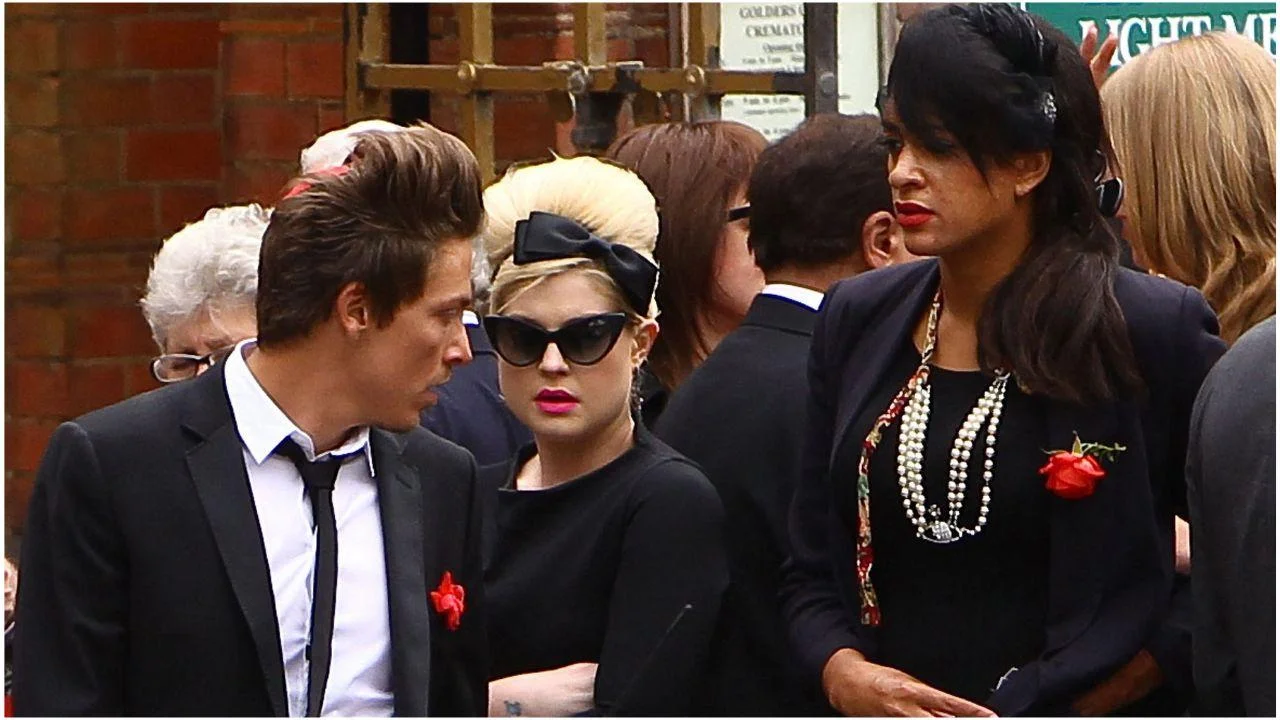 image of Kelly Osbourne wrote a nice message to the late star on Instagram.