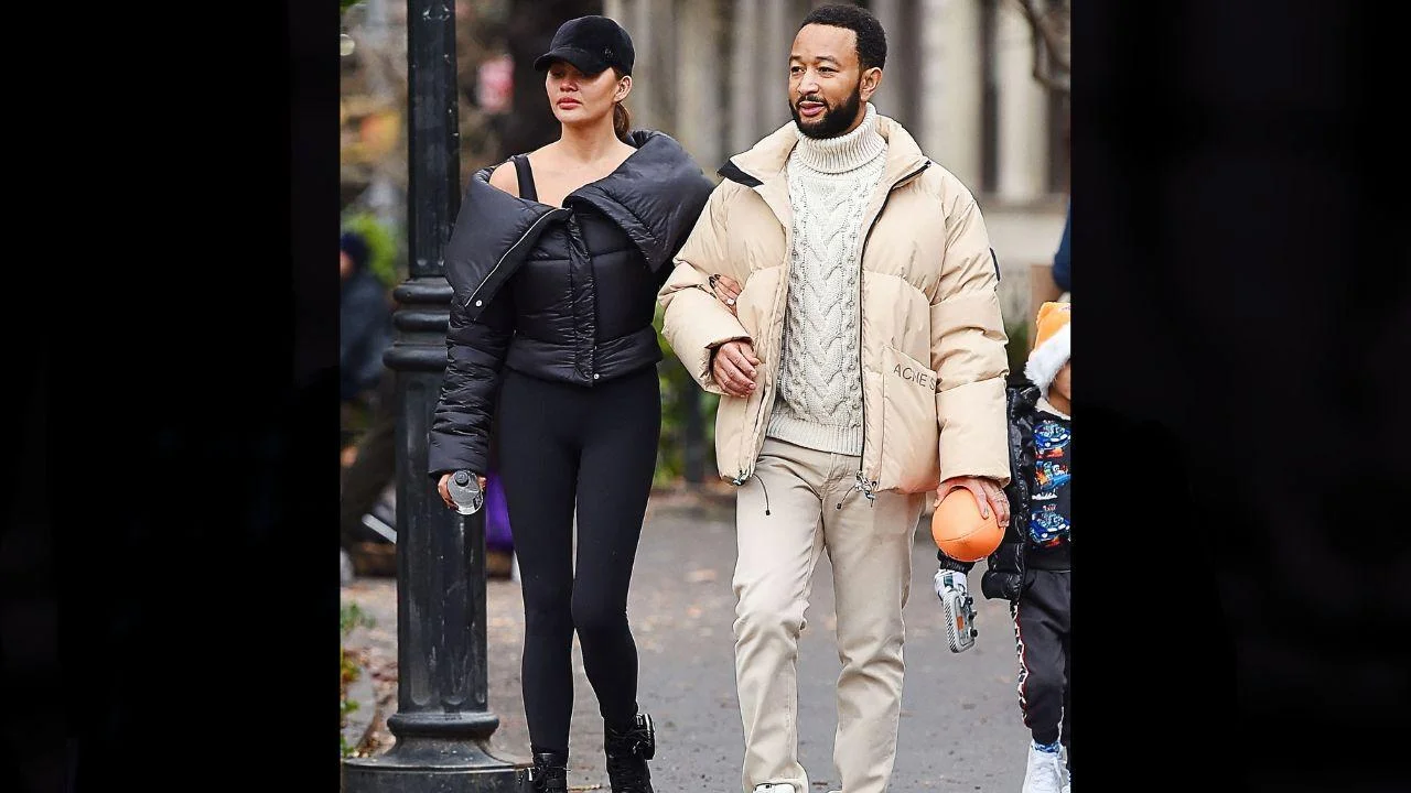 Image of Chrissy Teigen and John Legend. 